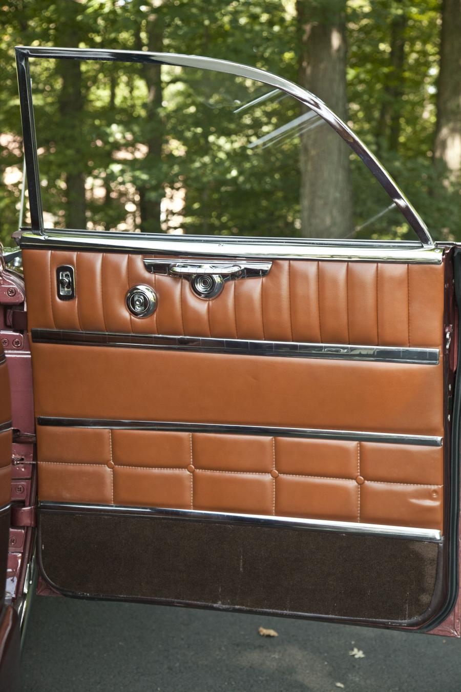  Kaiser Deluxe Convertible 1949 года  (фото 5 из 16)